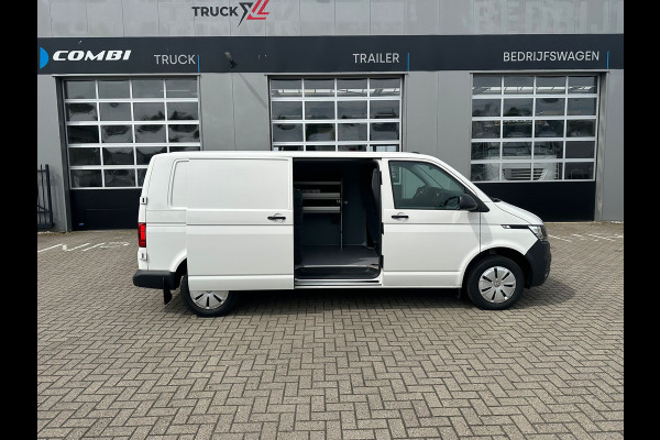 Volkswagen Transporter 2.0 TDI L2H1 28 BPM Vrij/(Complete inrichting Sortimo)/150pk/Camera