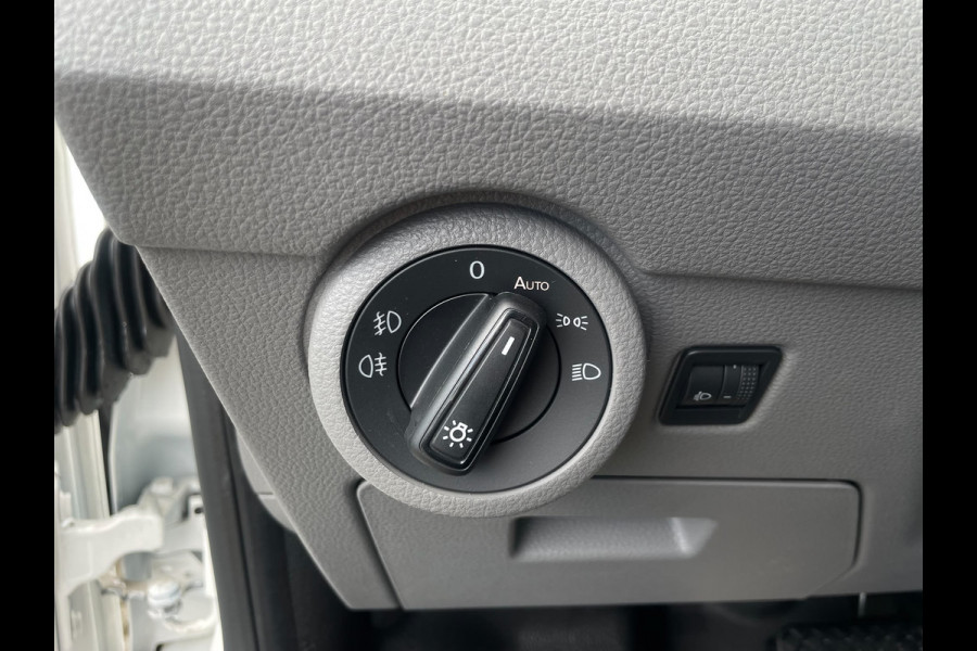 Volkswagen Transporter 2.0 TDI L2H1 28 BPM Vrij/(Complete inrichting Sortimo)/150pk/Camera