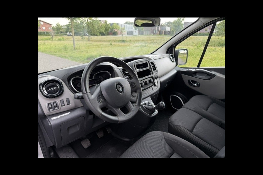Renault Trafic Passenger 1.6 dCi Grand Authentique Energy