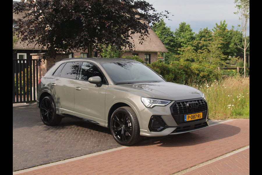 Audi Q3 45 TFSI e S edition | 2 X S-Line | Plug-in Hybride |Apple Carplay | Cruise Control | Parkeersensoren | 20 Inch | NL-Auto |