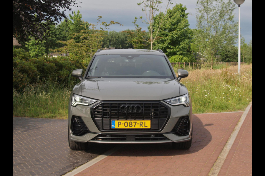 Audi Q3 45 TFSI e S edition | 2 X S-Line | Plug-in Hybride |Apple Carplay | Cruise Control | Parkeersensoren | 20 Inch | NL-Auto |