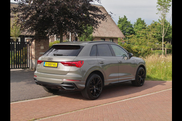 Audi Q3 45 TFSI e S edition | 2 X S-Line | Plug-in Hybride |Apple Carplay | Cruise Control | Parkeersensoren | 20 Inch | NL-Auto |