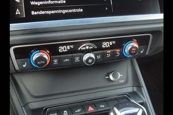 Audi Q3 45 TFSI e S edition | 2 X S-Line | Plug-in Hybride |Apple Carplay | Cruise Control | Parkeersensoren | 20 Inch | NL-Auto |