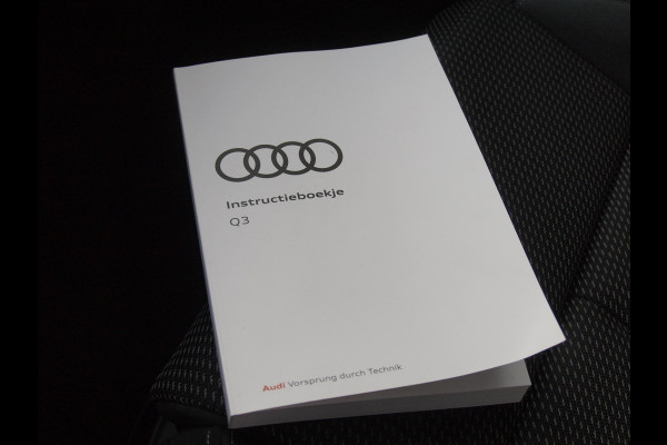 Audi Q3 45 TFSI e S edition | 2 X S-Line | Plug-in Hybride |Apple Carplay | Cruise Control | Parkeersensoren | 20 Inch | NL-Auto |