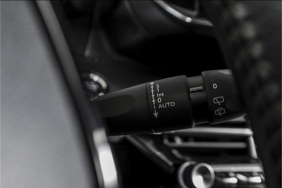 Peugeot 208 1.2 PureTech 100 PK Allure | Dig.Cockpit | Cruise | Camera | PDC | App. Connect | Auto.Airco | LM 16" |