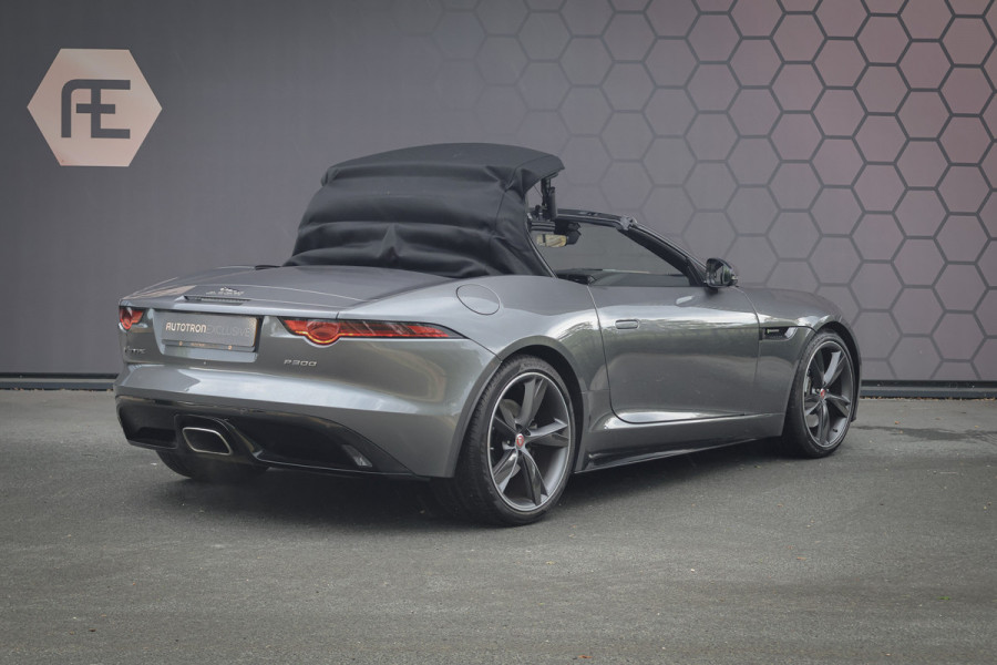 Jaguar F-Type P300 R-Dynamic | 20" CARBON INLEG VELGEN | LED KOPLAMPEN | SPORTUITLAAT | MERIDIDAN AUDIO | COLD CLIMATE PACK INCL. STUURVERWARMING EN VOORRUITVERWARMING INCL WARMTEWEREND GLAS