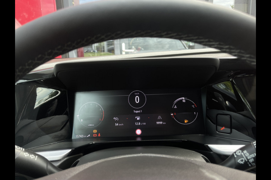 Opel Grandland 1.2 Turbo | 18" Velgen | Camera | Stoel/Stuurwiel verwarming | regensensor | Navigatie