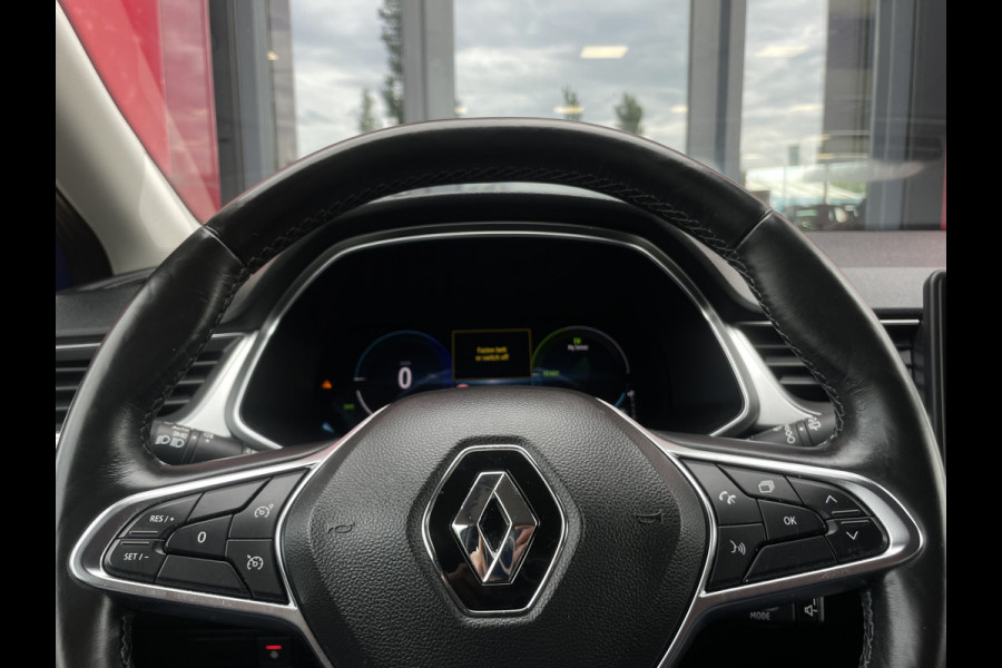 Renault Captur 1.6 E-Tech Plug-in Hybrid 160 Intens | Stoelverwarming | Camera |