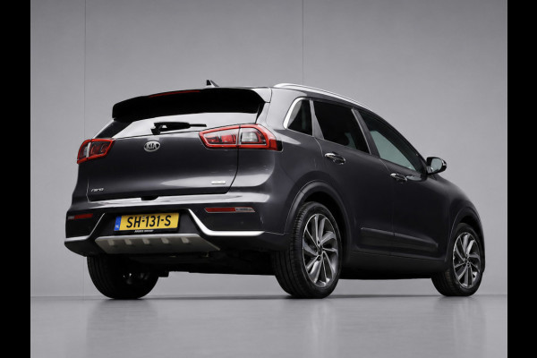 Kia Niro 1.6 GDi Hybrid Style Edition Sport (APPLE CARPLAY,NAVI,CAMERA,STOEL/STUUR VERWARMING,LED,GETINT,SPORTSTOELEN,LM VELGEN)