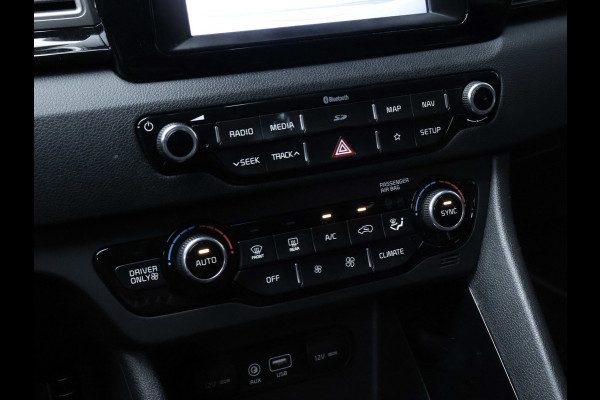 Kia Niro 1.6 GDi Hybrid Style Edition Sport (APPLE CARPLAY,NAVI,CAMERA,STOEL/STUUR VERWARMING,LED,GETINT,SPORTSTOELEN,LM VELGEN)