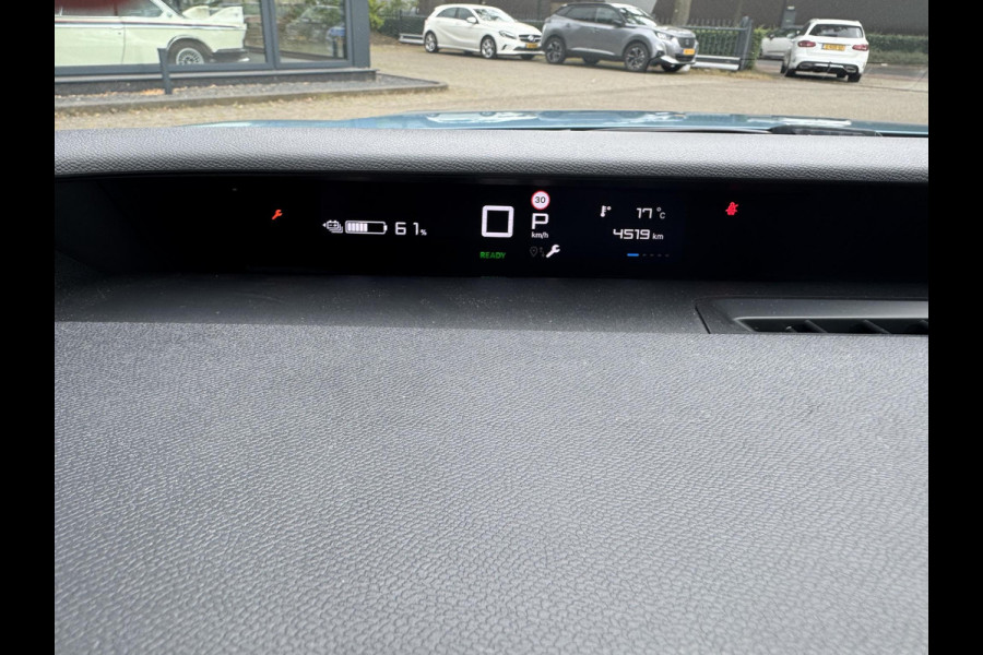 Citroën ë-C3 Max 113pk 44 kWh 4.500 KM!! UNIEKE KM STAND  | 3-FASE LADER | NAVIGATIE | CAMERA | FABRIEKSGARANTIE TOT 02-2027 | BTW VERREKENBAAR |
