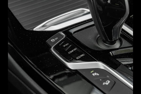 BMW X3 xDrive30i M-Sport - Pano - M-zetels - Trekhaak - Driving Ass Plus - Harman Kardon