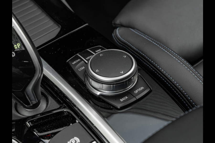 BMW X3 xDrive30i M-Sport - Pano - M-zetels - Trekhaak - Driving Ass Plus - Harman Kardon