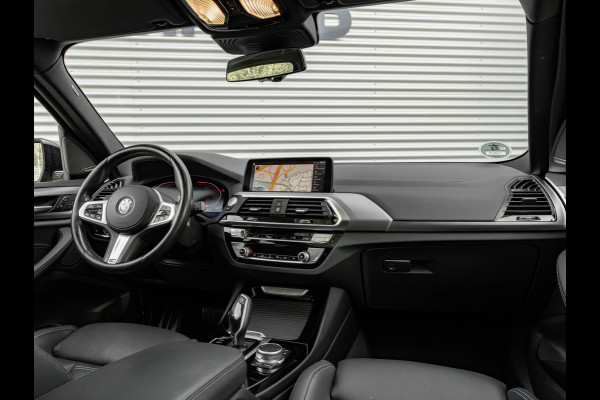 BMW X3 xDrive30i M-Sport - Pano - M-zetels - Trekhaak - Driving Ass Plus - Harman Kardon