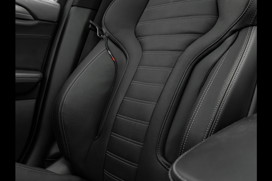 BMW X3 xDrive30i M-Sport - Pano - M-zetels - Trekhaak - Driving Ass Plus - Harman Kardon