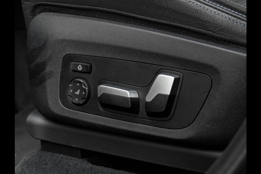 BMW X3 xDrive30i M-Sport - Pano - M-zetels - Trekhaak - Driving Ass Plus - Harman Kardon