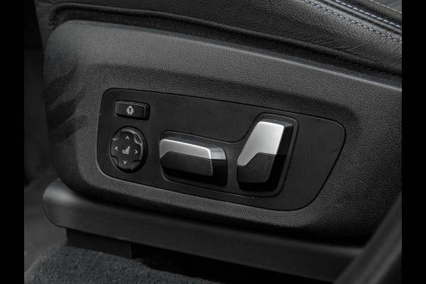 BMW X3 xDrive30i M-Sport - Pano - M-zetels - Trekhaak - Driving Ass Plus - Harman Kardon