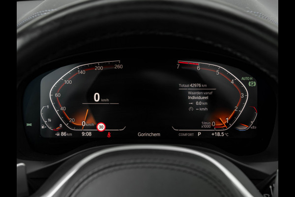 BMW X3 xDrive30i M-Sport - Pano - M-zetels - Trekhaak - Driving Ass Plus - Harman Kardon