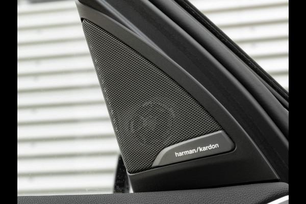 BMW X3 xDrive30i M-Sport - Pano - M-zetels - Trekhaak - Driving Ass Plus - Harman Kardon