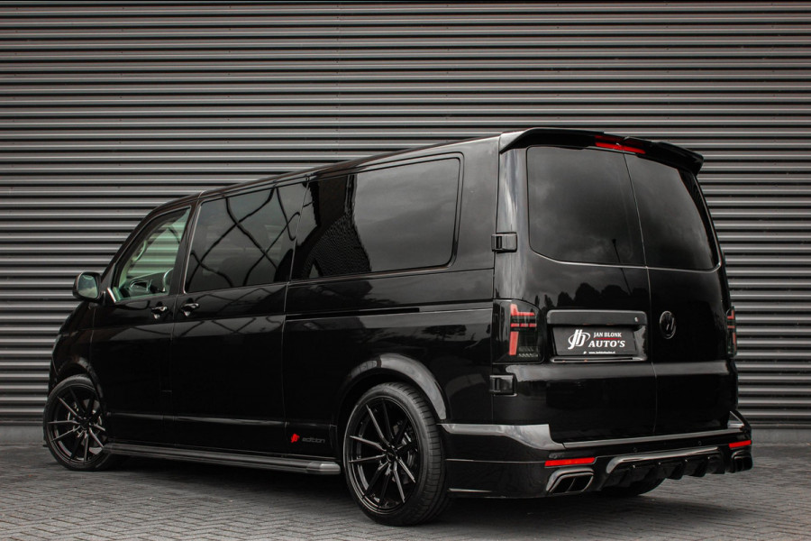 Volkswagen Transporter 2.0 TDI L2H1 204PK BULLI DC DUBBEL CABINE / LEIGHTONVANS BODYKIT / FULL OPTIONS / LEDER / FULL BLACK /APPLE