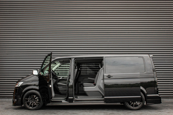 Volkswagen Transporter 2.0 TDI L2H1 204PK BULLI DC DUBBEL CABINE / LEIGHTONVANS BODYKIT / FULL OPTIONS / LEDER / FULL BLACK /APPLE