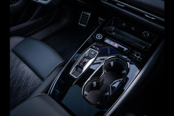 Audi A5 Avant 2.0 e-hybrid quattro S edition 299PK - Panorama l Passenger Displ. l Matrix