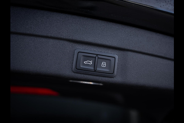 Audi A5 Avant 2.0 e-hybrid quattro S edition 299PK - Panorama l Passenger Displ. l Matrix