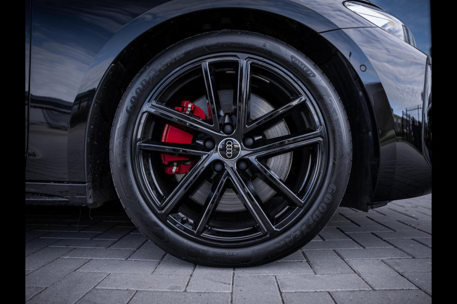 Audi A5 Avant 2.0 e-hybrid quattro S edition 299PK - Panorama l Passenger Displ. l Matrix