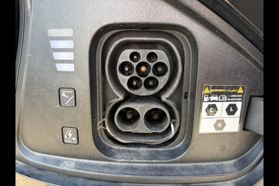 Kia Ev6 Plus 77.4 kWh VAN: 35.900,- VOOR: 32.877,- UW WKVOORDEEL: 3.023,- | SOH 100% | KIA DEALERONDERHOUDEN | MERIDIAN AUDIO | STOEL-, STUUR- & ACHTERBANKVERWARMING | STOELVERKOELING | ELEKTRISCHE KOFFERBAK | FABRIEKSGARANTIE TOT 12-2030