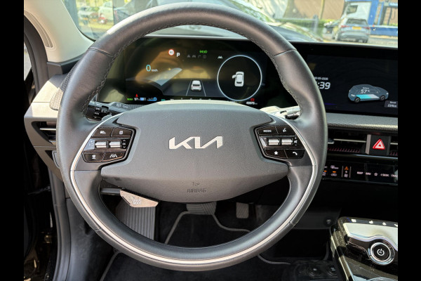 Kia Ev6 Plus 77.4 kWh VAN: 35.900,- VOOR: 32.877,- UW WKVOORDEEL: 3.023,- | SOH 100% | KIA DEALERONDERHOUDEN | MERIDIAN AUDIO | STOEL-, STUUR- & ACHTERBANKVERWARMING | STOELVERKOELING | ELEKTRISCHE KOFFERBAK | FABRIEKSGARANTIE TOT 12-2030