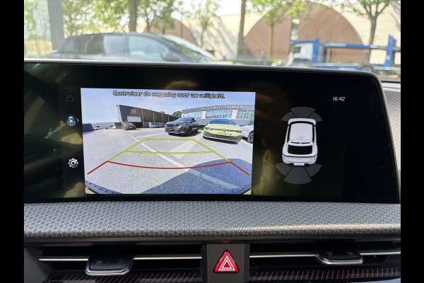 Kia Ev6 Plus 77.4 kWh VAN: 35.900,- VOOR: 32.877,- UW WKVOORDEEL: 3.023,- | SOH 100% | KIA DEALERONDERHOUDEN | MERIDIAN AUDIO | STOEL-, STUUR- & ACHTERBANKVERWARMING | STOELVERKOELING | ELEKTRISCHE KOFFERBAK | FABRIEKSGARANTIE TOT 12-2030