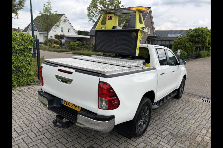 Toyota Hilux 2.4 D-4D 150PK E6 Aut. 4WD Double Cab Professional -- Complete uitrusting / Fully equipped --