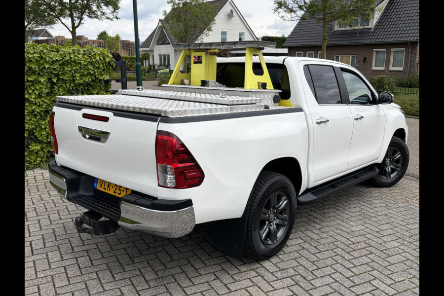 Toyota Hilux 2.4 D-4D 150PK E6 Aut. 4WD Double Cab Professional -- Complete uitrusting / Fully equipped --