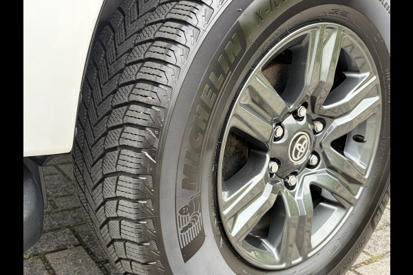 Toyota Hilux 2.4 D-4D 150PK E6 Aut. 4WD Double Cab Professional -- Complete uitrusting / Fully equipped --