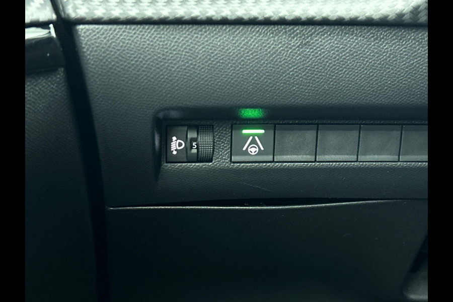 Peugeot 208 Peugeot 208 Hybrid 100pk Automaat Allure Navigatie Apple Carplay/Android Auto Airco Parkeer sensoren Cruise Control Led Lichtmetalen Velgen