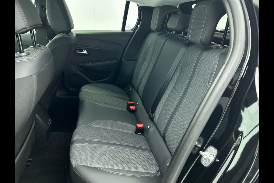 Peugeot 208 Peugeot 208 Hybrid 100pk Automaat Allure Navigatie Apple Carplay/Android Auto Airco Parkeer sensoren Cruise Control Led Lichtmetalen Velgen