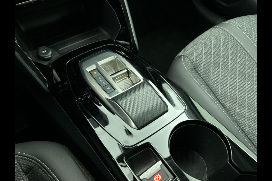 Peugeot 208 Peugeot 208 Hybrid 100pk Automaat Allure Navigatie Apple Carplay/Android Auto Airco Parkeer sensoren Cruise Control Led Lichtmetalen Velgen
