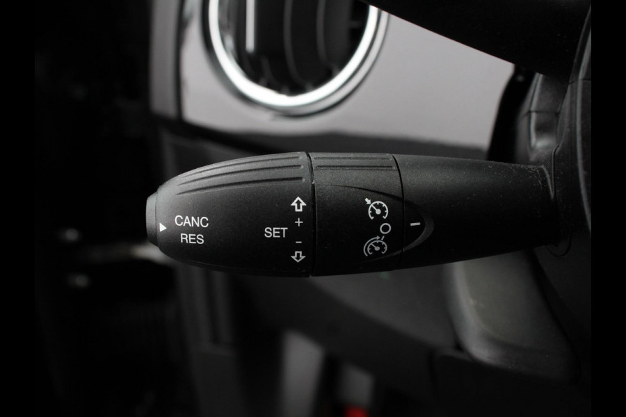 Fiat 500 1.0 Hybrid Vita Comfort Climate Control Dab Digitale Cockpit Parkeer sensoren Radio