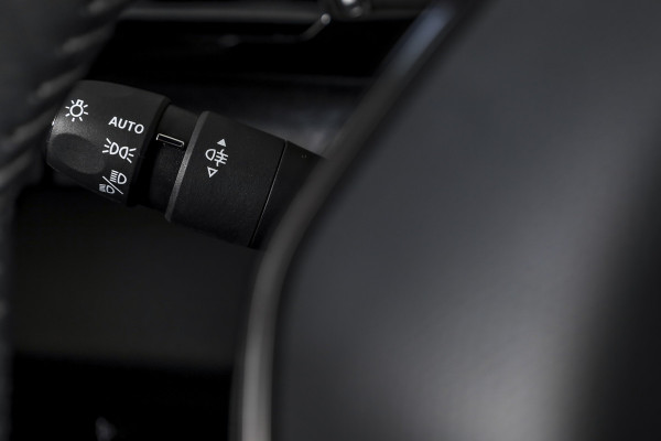 Peugeot 308 1.2 PureTech 130 PK Allure Pack Business | Dig.Cockpit | Adapt.Cruise | Stoelverwarming | 360 camera | NAV+App.Connect | Auto.Airco | LM 17" |
