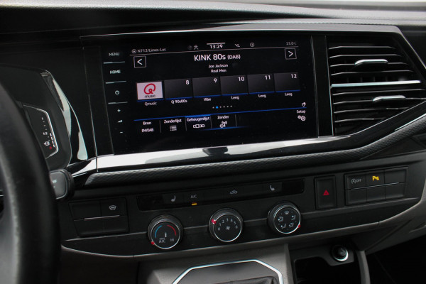 Volkswagen Transporter 2.0 TDI L2H1 204PK JB-EDITION DSG / PDC / VERLAGINGSVEREN / LEDEREN BEKLEDING / FULL / APPLE CARPLAY /NAVI