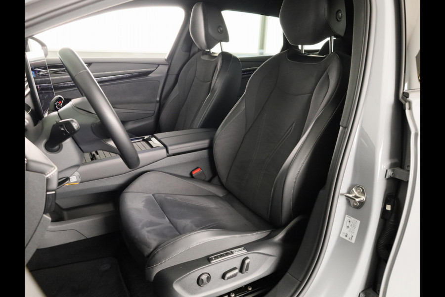 Volkswagen ID.7 Limited Edition Plus 86 kWh accu, 210 kW / 286 PK / Trekhaak / Head-up-display / Carplay / 360 cam