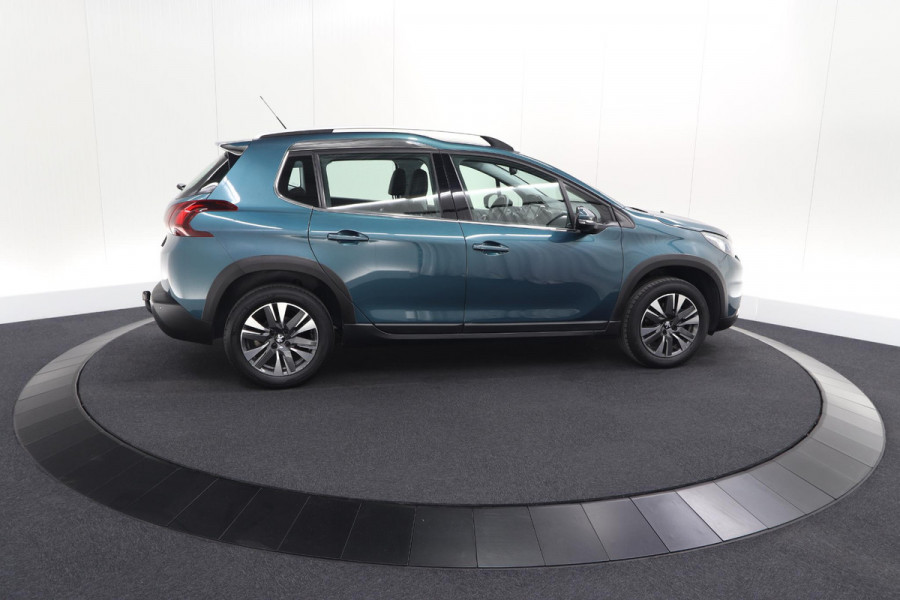 Peugeot 2008 PureTech 110 Allure | UNIEKE KLEUR! | Trekhaak | Camera | Apple Carplay | Parkeersensoren