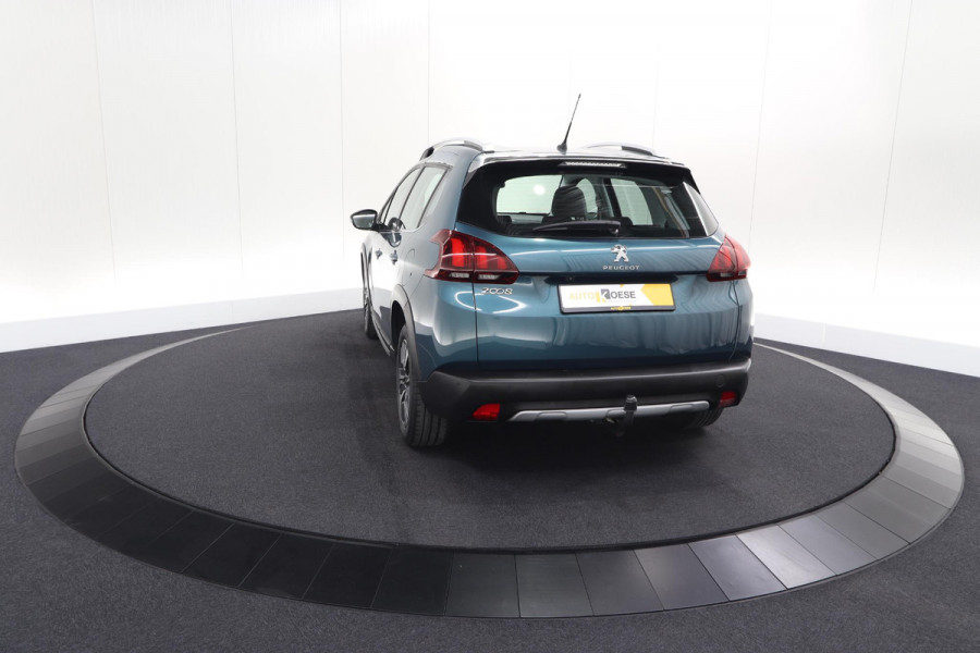 Peugeot 2008 PureTech 110 Allure | UNIEKE KLEUR! | Trekhaak | Camera | Apple Carplay | Parkeersensoren