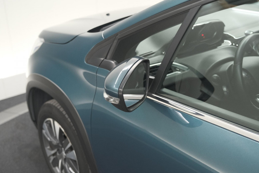 Peugeot 2008 PureTech 110 Allure | UNIEKE KLEUR! | Trekhaak | Camera | Apple Carplay | Parkeersensoren