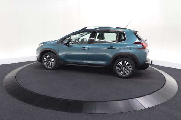 Peugeot 2008 PureTech 110 Allure | UNIEKE KLEUR! | Trekhaak | Camera | Apple Carplay | Parkeersensoren