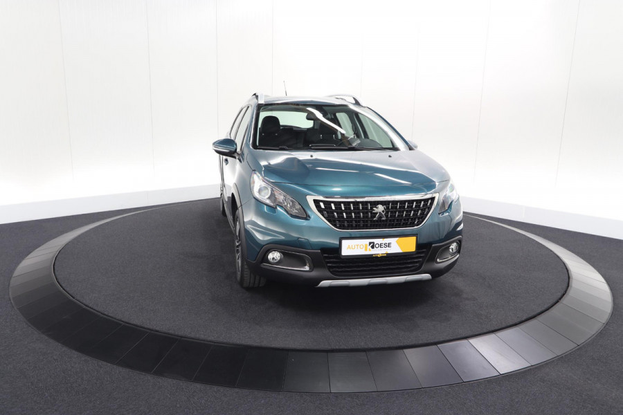 Peugeot 2008 PureTech 110 Allure | UNIEKE KLEUR! | Trekhaak | Camera | Apple Carplay | Parkeersensoren