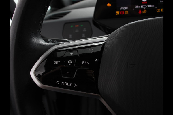 Volkswagen ID.3 Pro 58 kWh Navigatie Apple Carplay Android Auto Parkeersensoren Adaptive Cruise Control Full Led Stoel- en stuurverwarming Climate Control