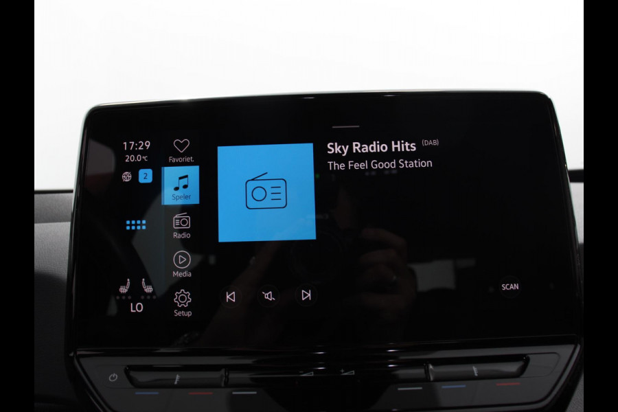 Volkswagen ID.3 Pro 58 kWh Navigatie Apple Carplay Android Auto Parkeersensoren Adaptive Cruise Control Full Led Stoel- en stuurverwarming Climate Control