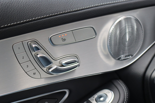 Mercedes-Benz GLC AMG 43 4MATIC | Luchtvering | Distronic+ | Carbon | Memory | Burmester | Panoramadak | HUD | Trekhaak | Nightpakket | Leder | Surround Camera | Keyless Go |
