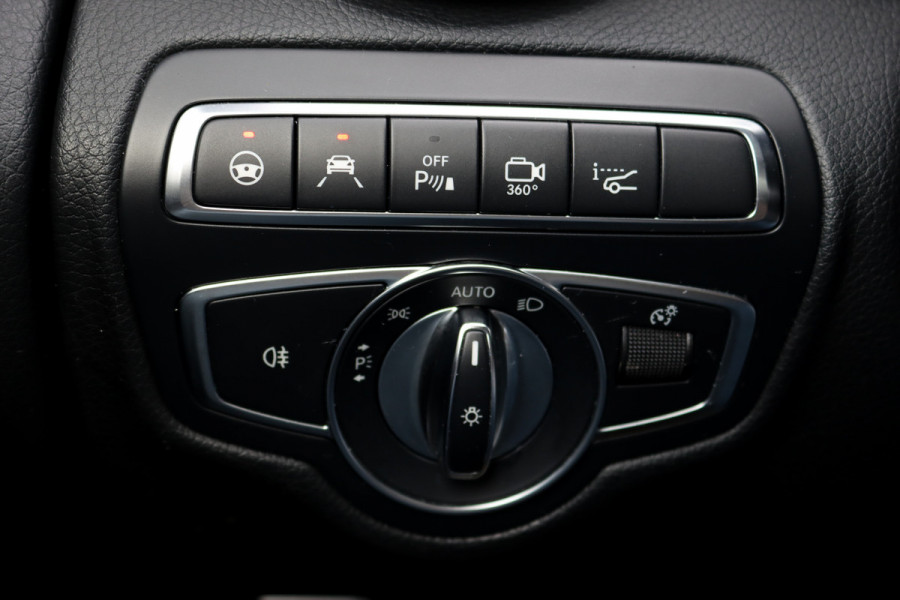 Mercedes-Benz GLC AMG 43 4MATIC | Luchtvering | Distronic+ | Carbon | Memory | Burmester | Panoramadak | HUD | Trekhaak | Nightpakket | Leder | Surround Camera | Keyless Go |